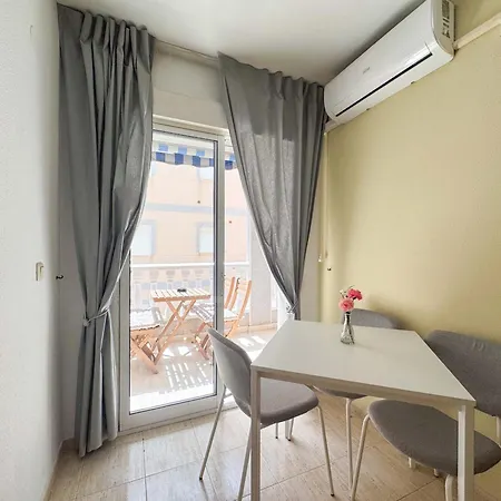 132 Modern Relax- Alicante