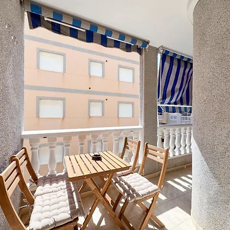 132 Modern Relax- Alicante 托雷维耶哈